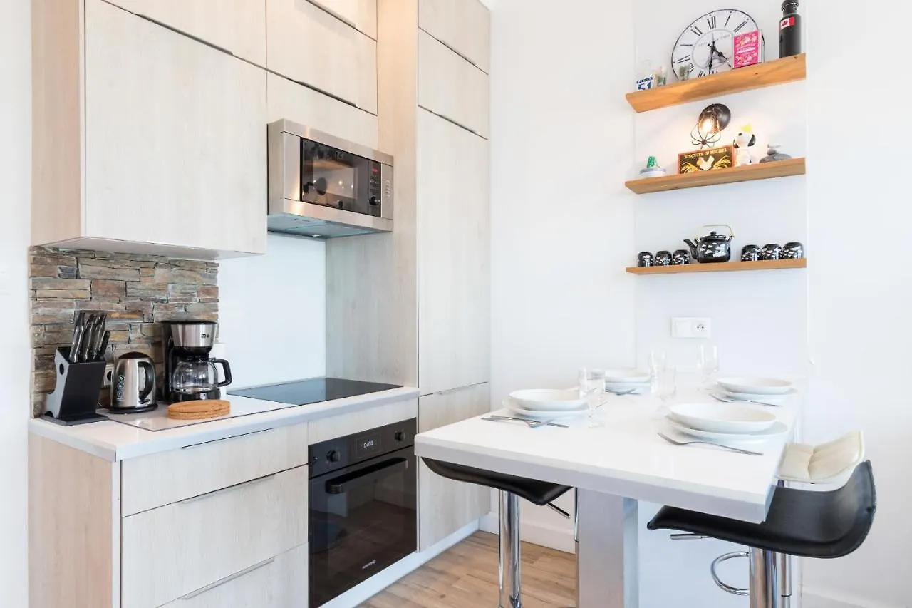 Sea View - Promenade Des Anglais 1 Bdr Nice Apartment